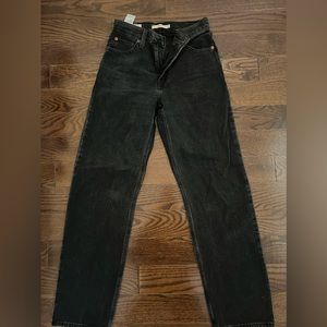 Levi’s boyfriend jeans